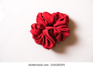 Wavy Red Hairband Like A Flower And Large