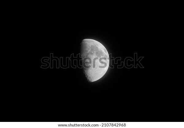 Waxing gibbous moon phase. Solar system nightsky\
photography. 