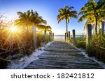 way to the beach in Key West, Miami, Floride, USA