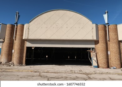 WAYNE, NEW JERSEY/USA - April 1, 2019: Demolition of the abandoned Wayne Hills Mall at 1 Wayne Hills Mall, Wayne, NJ 07470. Editorial use only. 