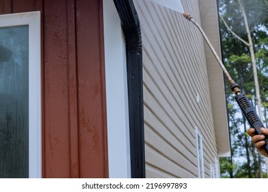 We Provide Cleaning And Maintenance Services To Clients All Around The Washing Siding House We Use High-pressure Nozzle Spray Of Cleaner And Water