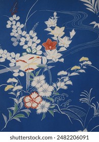 We will propose a design using antique kimono fabric as a background.