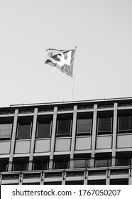 Weaving flag in the wind