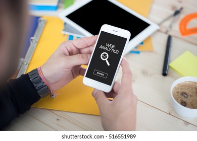 WEB ANALYTICS ICON CONCEPT ON SCREEN