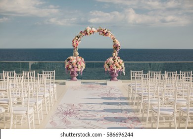 46,572 Wedding ceremony arch image Images, Stock Photos & Vectors ...
