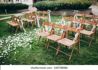 Wedding Autumn Decor With Apples, Pomegranate And Roses 