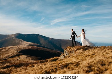 63,119 Mountain weddings Images, Stock Photos & Vectors | Shutterstock