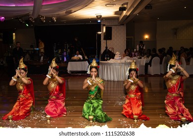 Wedding Dance, Sydney, Australia 20th April 2014 : Women dancing a traditional Cambodian dance called Robam Chuon Por (wishing dance) in traditional Khmer outfit