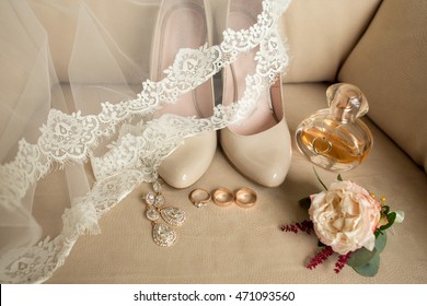 Wedding details. Bouquet and bridal accessories 