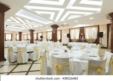 21,341 Banquet hall table Images, Stock Photos & Vectors | Shutterstock