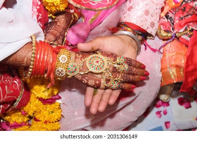 Wedding Hast Milap Toran Tareditional Indian Wedding Photography