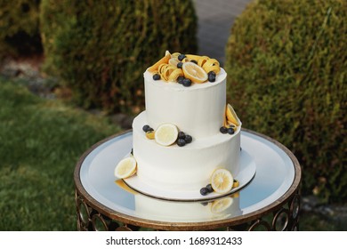 lemon wedding cake