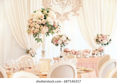 Wedding Marquee Flower Banquet Decoration In Tender Color. Classic Light And Elegance Wedding Table Decoration Concept