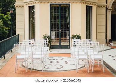 Wedding open air ceremony setting. Romantic italian wedding in a villa on Lake Como