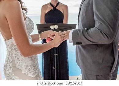 Wedding Photo Couple Bride And Groom Holds Hands - Shutterstock ID 550159507