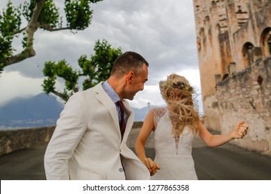 Wedding Photoshoot Interrupted By Storm