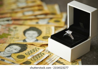 Wedding Ring On Korean Money	