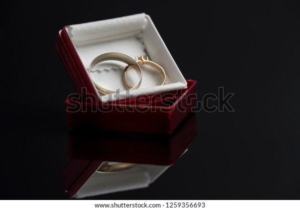 black wedding ring box