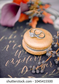 Wedding Rings with macaroon