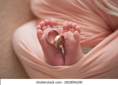Baby Feet with Wedding Rings Images 