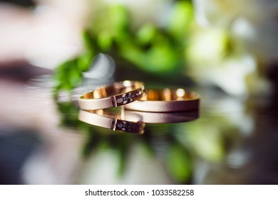 wedding rings with reflection (macro)