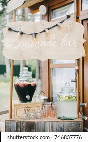 Wedding rustic decoration. Lemonade bar