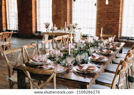 Wedding rustic style. Wedding table decoration.