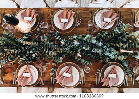Wedding rustic style. Wedding table decoration.