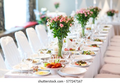 Wedding table setting - Shutterstock ID 577247167