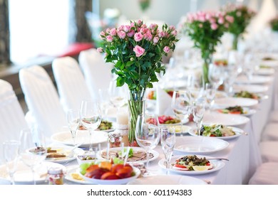Wedding table setting - Shutterstock ID 601194383