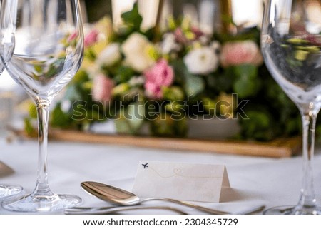Wedding Table Settings and Center Pieces 