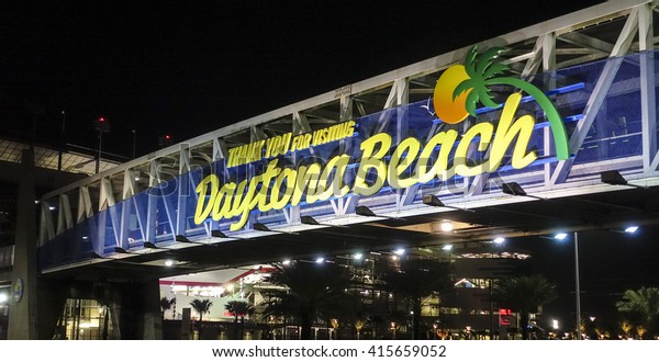 Welcome to Daytona Beach sign at night- DAYTONA,\
FLORIDA - APRIL 15,\
2016