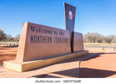 Welcome to the Nothern Territory border crossing sign, Australia