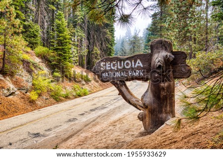 Welcome Sign in the Sequoia National Park, California, USA                