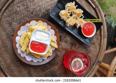 Welcome Snack Served To Customers Of A Beachfront Hotel.