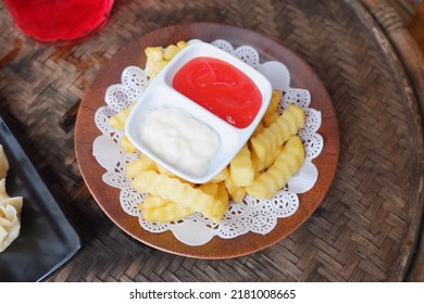 Welcome Snack Served To Customers Of A Beachfront Hotel.