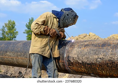 Welder On The Pipeline Repairs