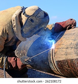 Welder On The Pipeline Repairs