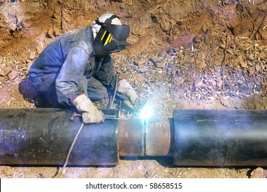  Welder Working   Pipeline