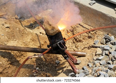 Welding Copper Ground Wire On Ground Stock Photo 723274366 | Shutterstock