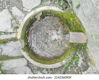 Well With Groundwater Source, Top View.