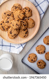 Well-baked Mini Cookies With Chocolate Chips And A Glass Of Fresh Milk Rich Taste 