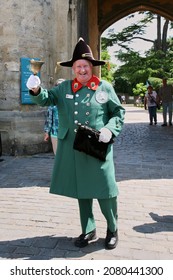 Wells, Somerset, England, Britain, Jul 2nd 2014. The Town Crier Of Well Ringing The Bell.