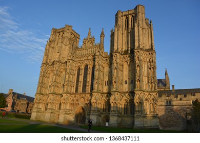 Wells, Somerset  England - December 7 2015 : Wells Cathedral, An Example Of English Gothic Architecture,  In The Late Afternoon