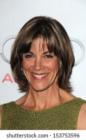 Wendie Malick daughter