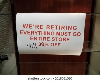 We're Retiring Everything Must Go Discount Sign