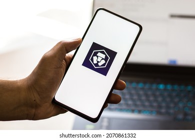 West Bangal, India - September 28, 2021 : Crypto.com Logo On Phone Screen Stock Image.