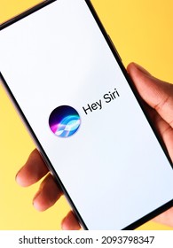 West Bangal, India - September 28, 2021 : Siri Logo On Phone Screen Stock Image.