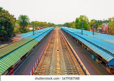 West Bengal,India-March 22,2020: Railway Platform Is Empty For Janta Curfew Lockdown For Safety Of The People During Coronavirus Or Covid-19 Pandemic.