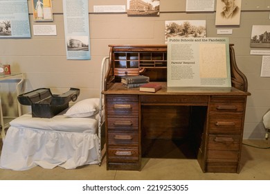 West Fargo, North Dakota, USA- 08.07.2022: Bonanzaville USA Museum.The 1918 Influenza Pandemic, Commonly Known By The Misnomer Spanish Flu Or As The Great Influenza Epidemic Medical Clinic 